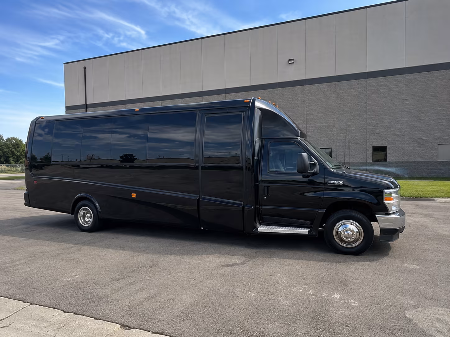 bus rentals for bands and performers traveling through connecticut