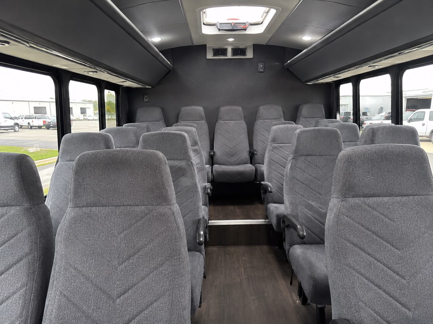 charter buses to uconn huskies games from waterbury