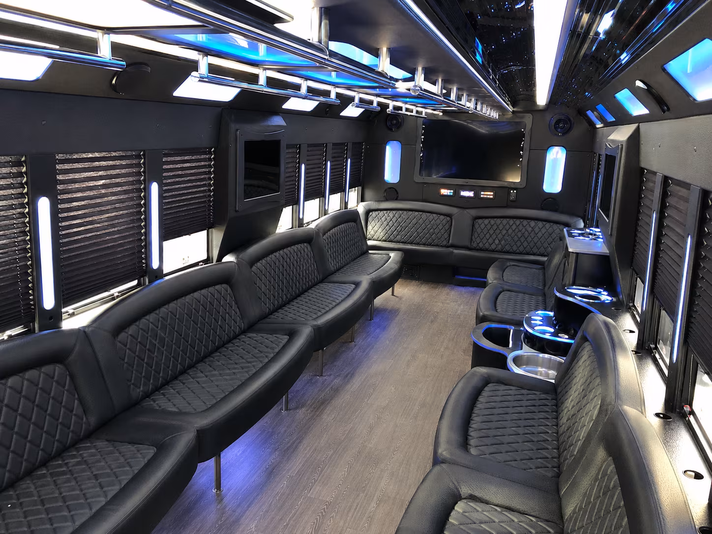 party buses for litchfield hills vineyard tours out of waterbury