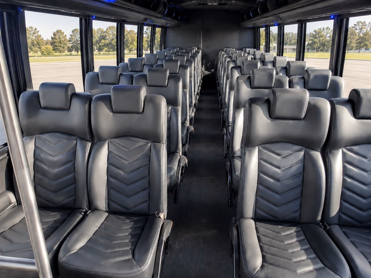 wedding guest shuttle buses between waterbury hotels and your venue